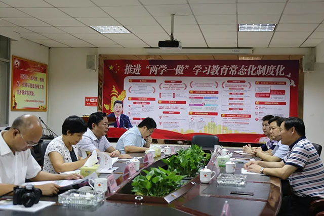 岳陽(yáng)市委常委 統(tǒng)戰(zhàn)部長(zhǎng)熊煒走訪調(diào)研天欣科技、市工商聯(lián)主席何祚云陪同調(diào)研